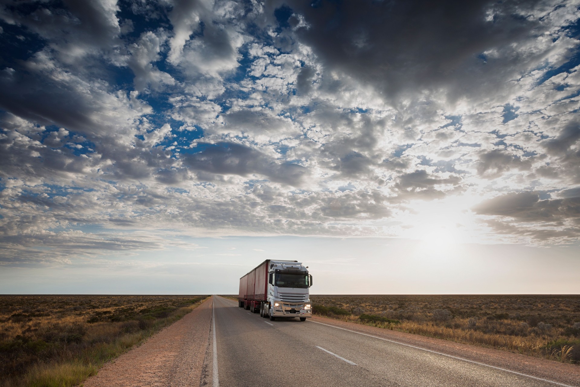 Transporting goods across Nullarbor Plain